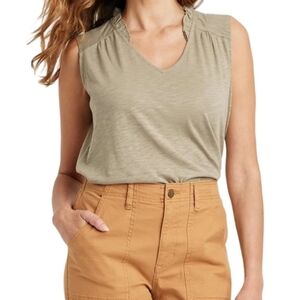 ❤️10/$40 Nwot knox rose tank oversized